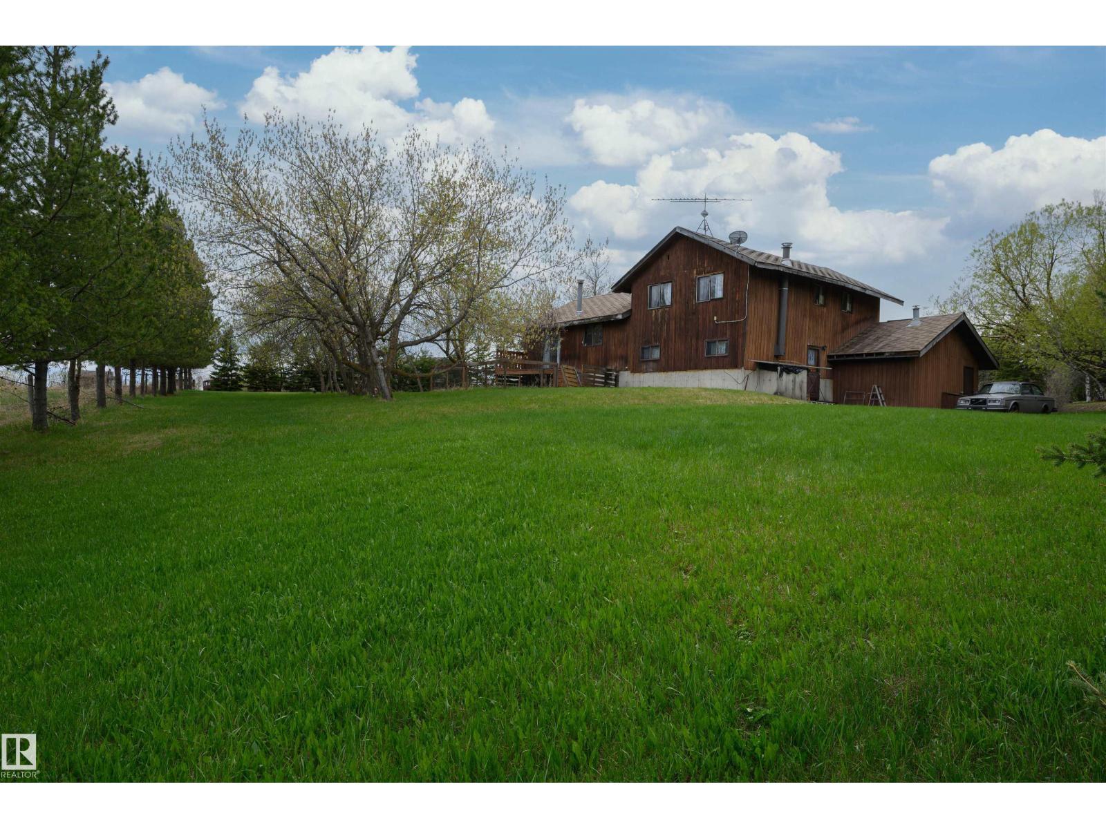#37 21032 TWP ROAD 540 - 3