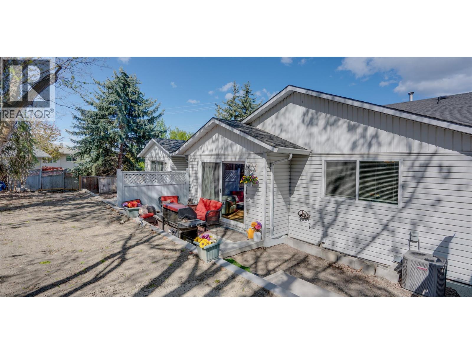 #102 1041 Middleton Way - 23