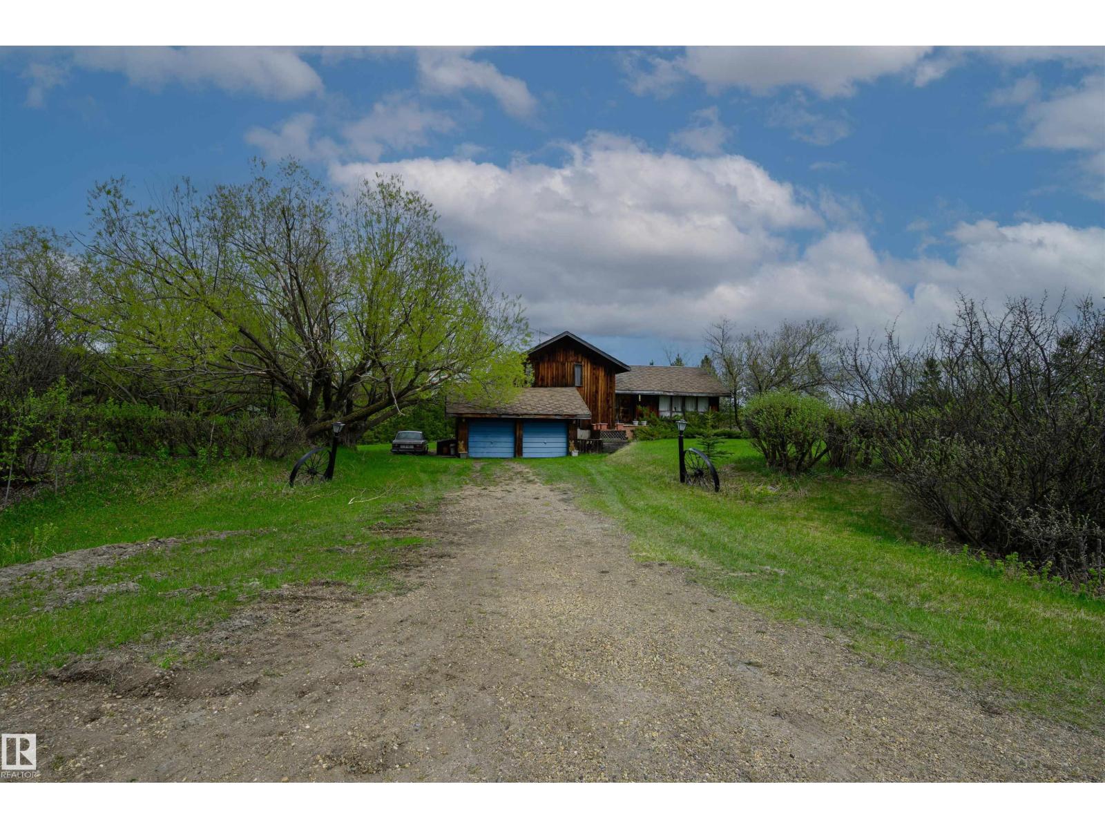 #37 21032 TWP ROAD 540 - 15