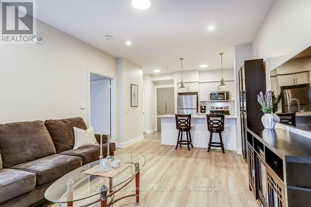 #201 16 CONCORD PLACE - 9