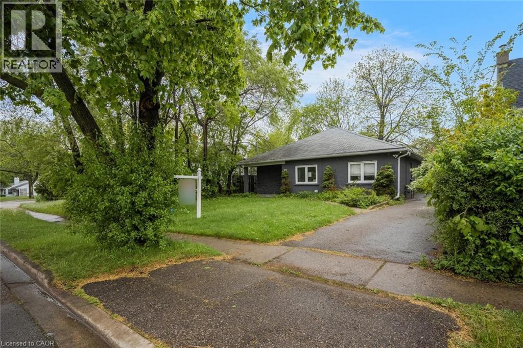 16 WOODWARD Avenue - 1