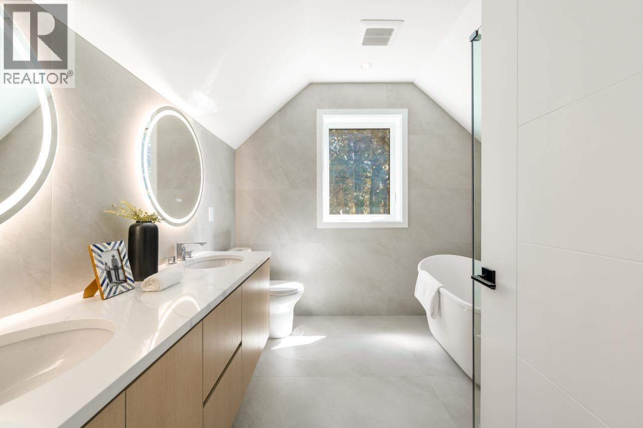 1 3771 W KING EDWARD AVENUE, Vancouver
