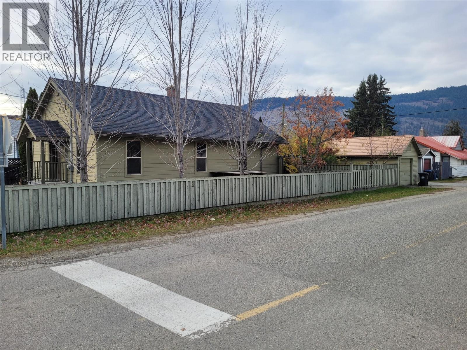 846 Okanagan Avenue - 19