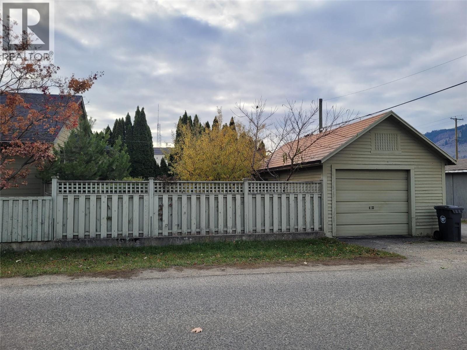 846 Okanagan Avenue - 20