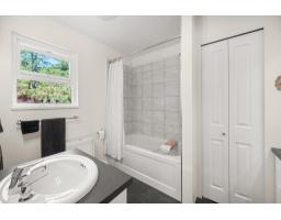 23014 70a Avenue, Langley, BC V2Y2J9 Photo 11