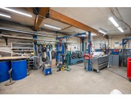 23014 70a Avenue, Langley, BC V2Y2J9 Photo 23