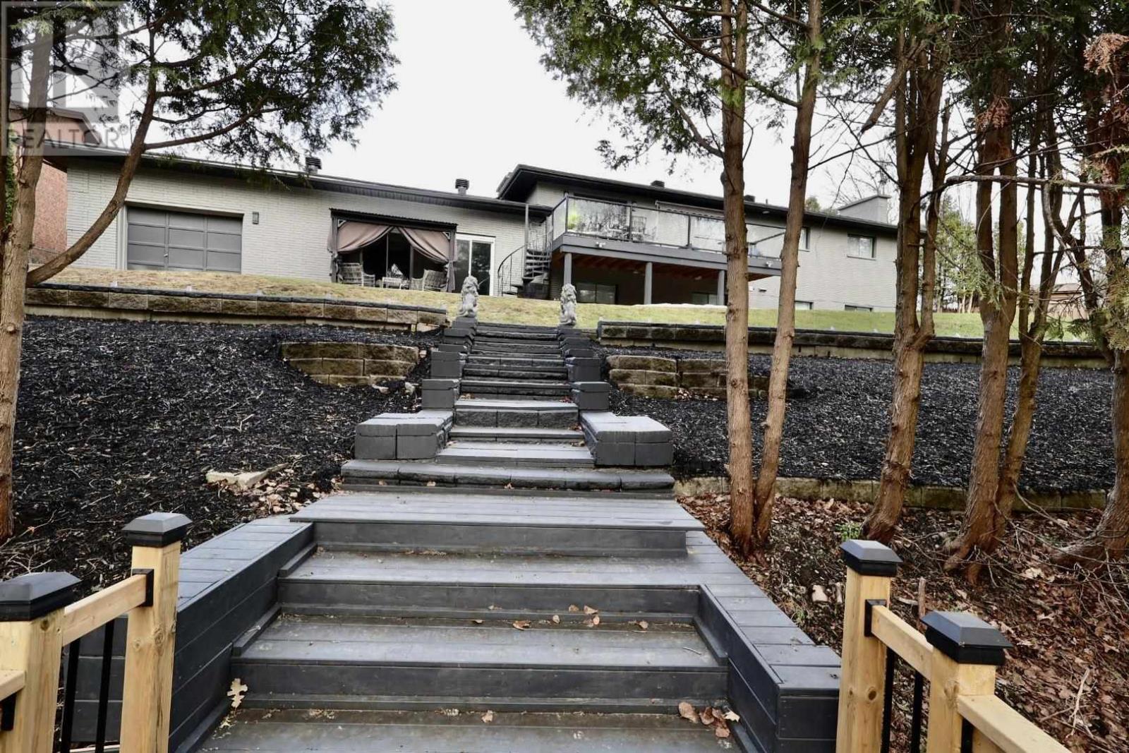 Thumbnail 28