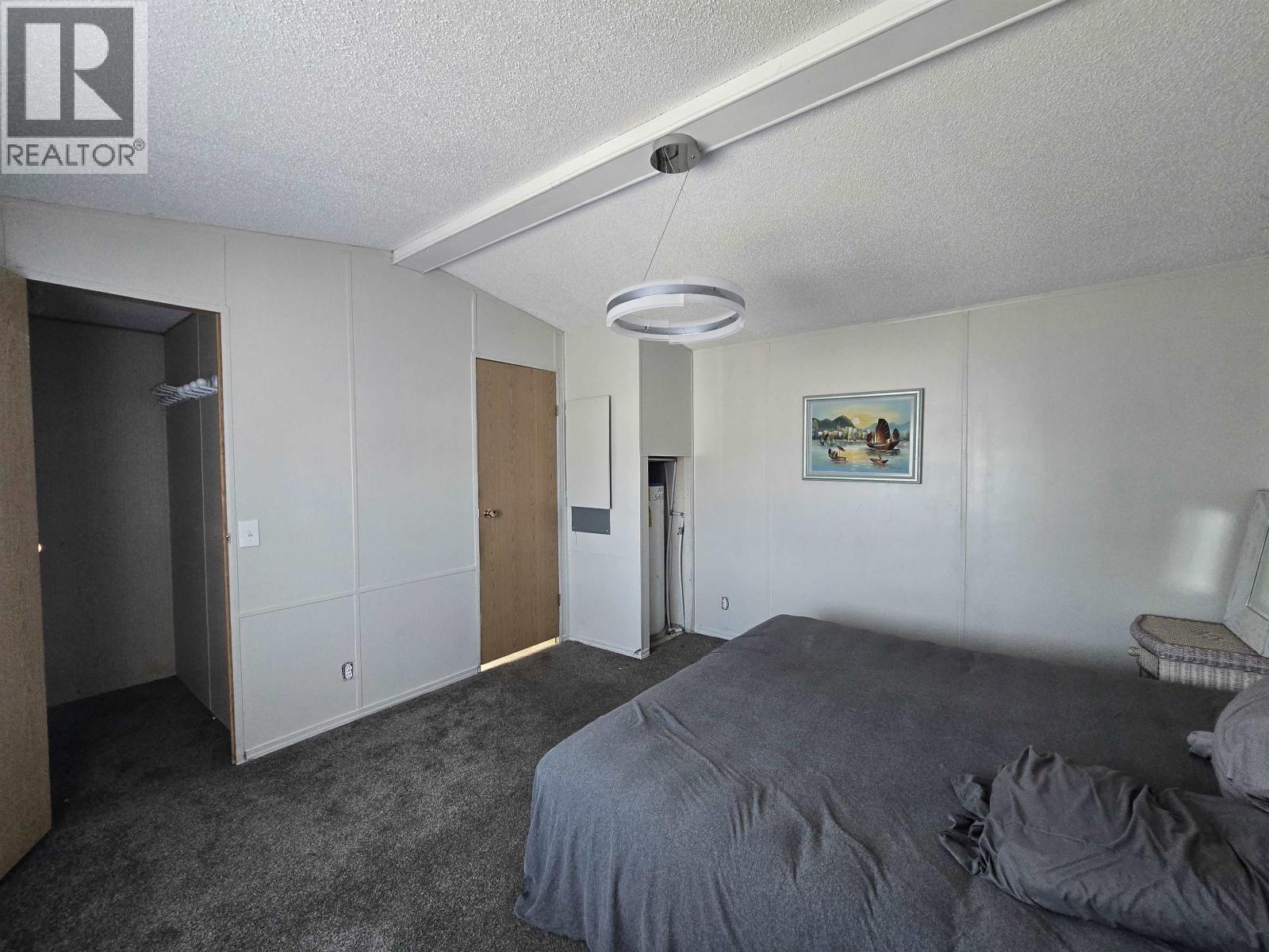 4836 CLARKE AVENUE, Lac La Hache