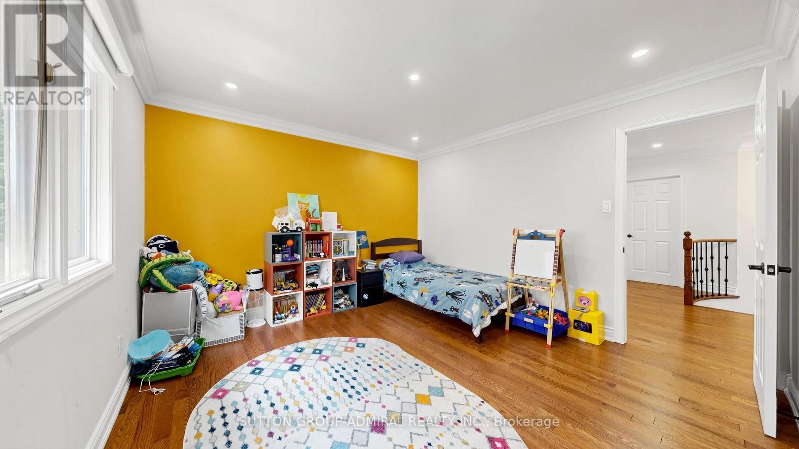 32 NORTHWOOD DRIVE - 18