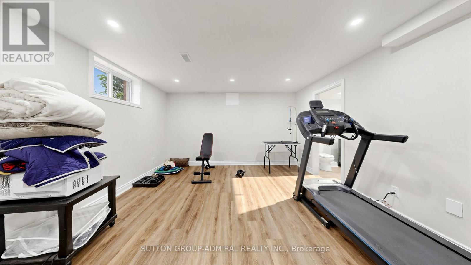 32 NORTHWOOD DRIVE - 31