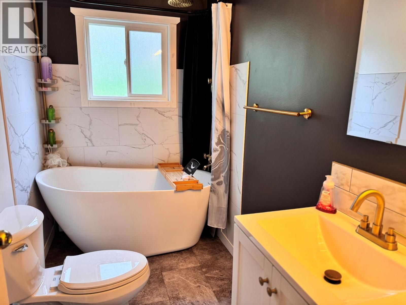4316 Kamloops Vernon Highway - 23
