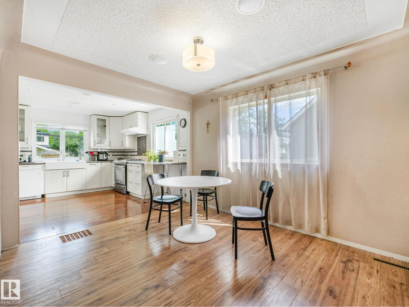 12215 103 ST NW - 12