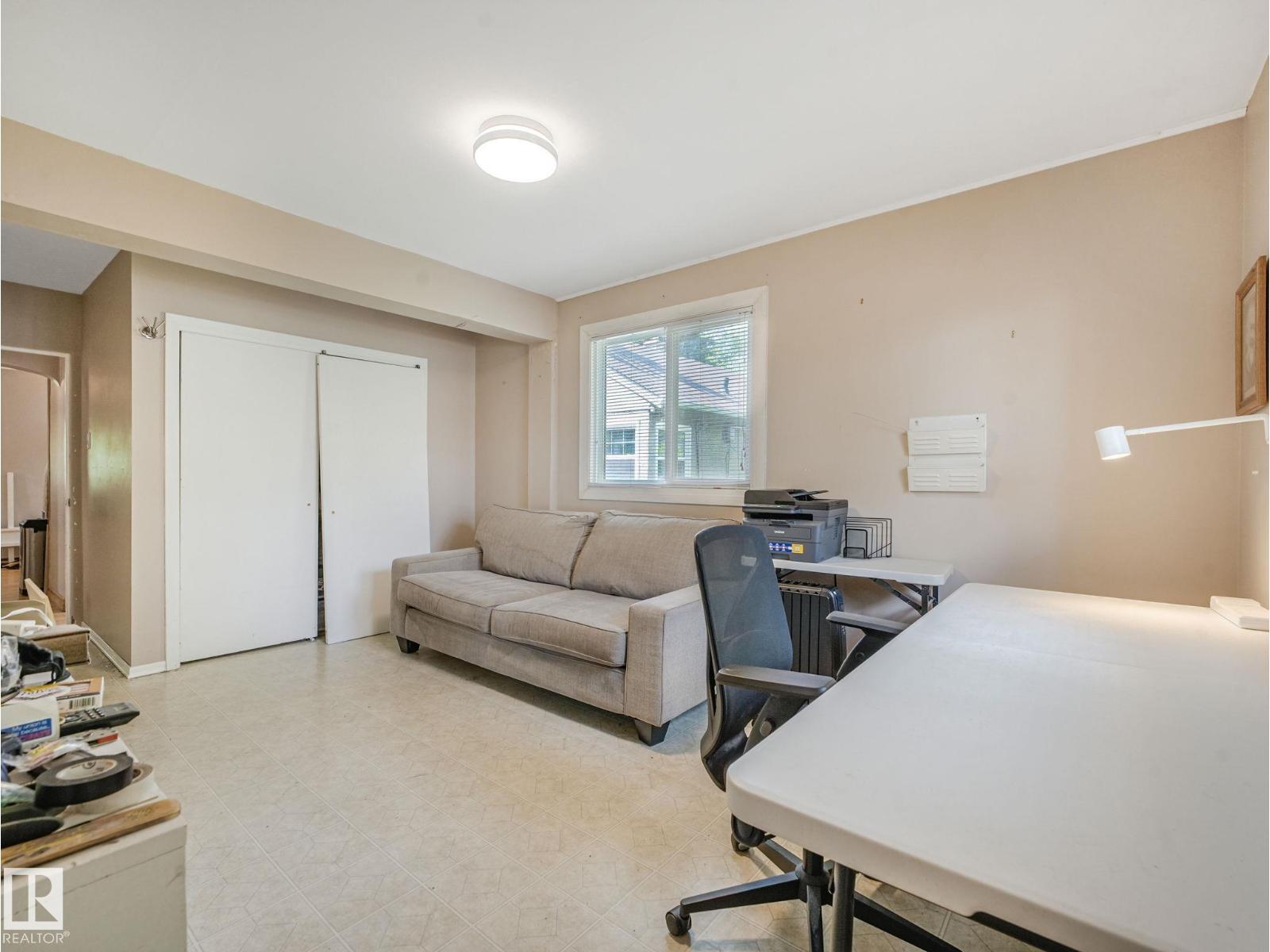 12215 103 ST NW - 21