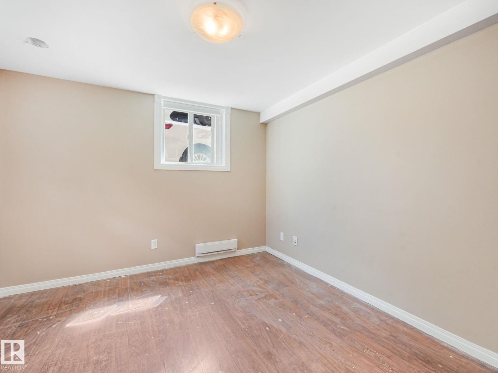 12215 103 ST NW - 36