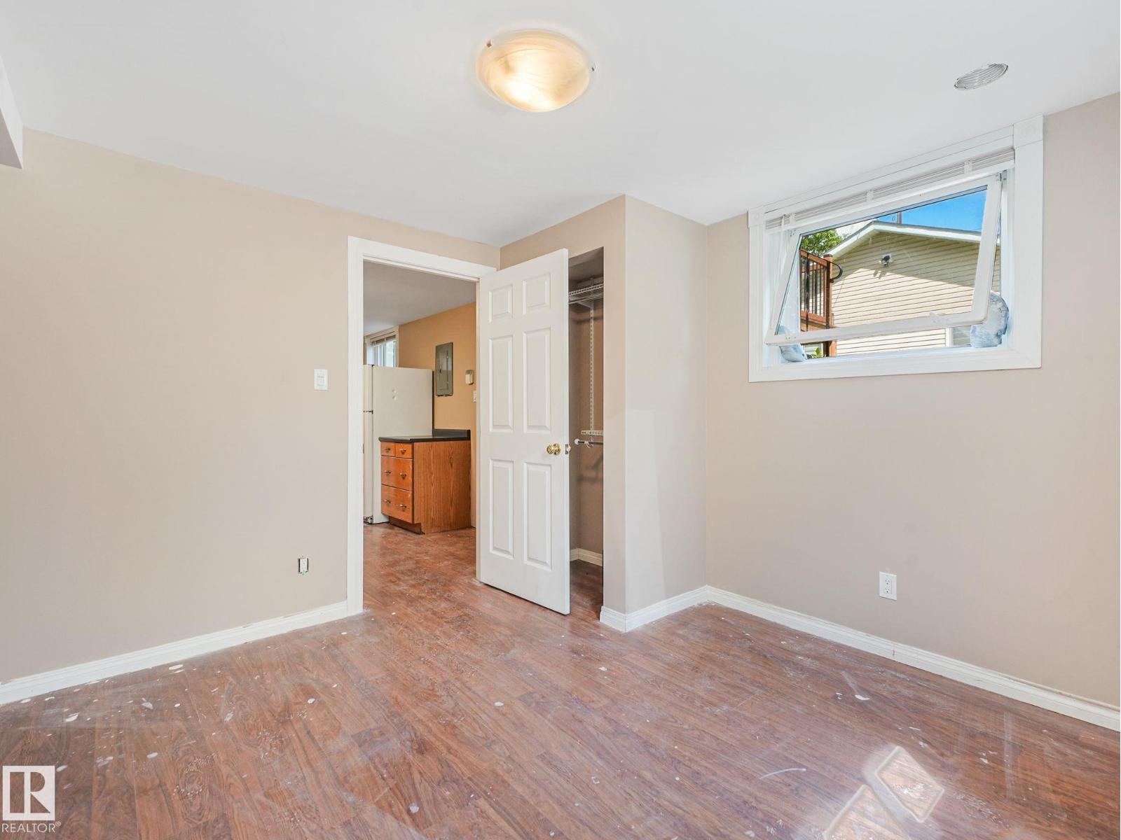 12215 103 ST NW - 37