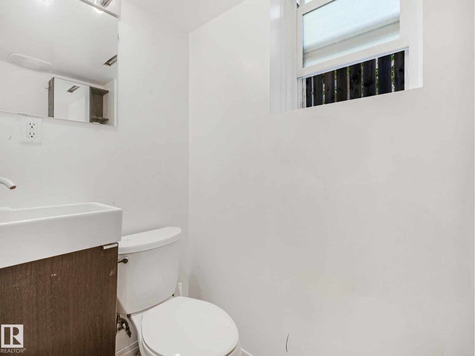 12215 103 ST NW - 39
