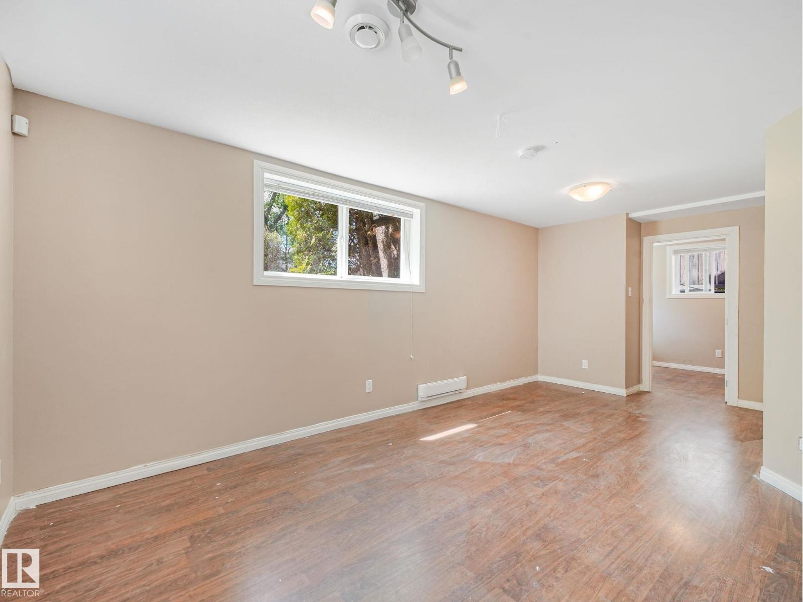 12215 103 ST NW - 43