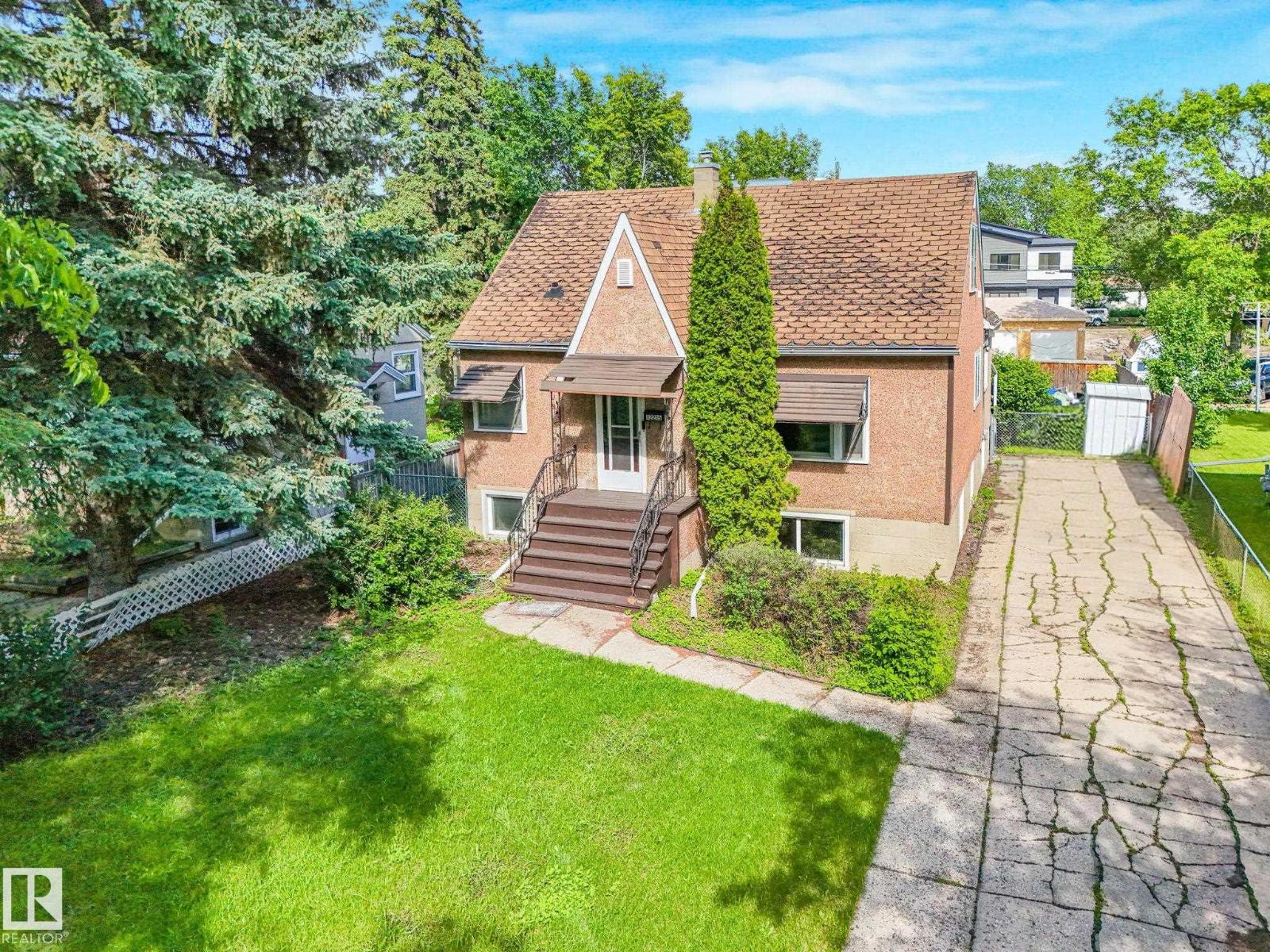 12215 103 ST NW - 48