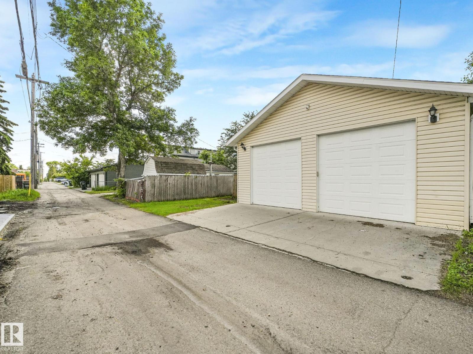 12215 103 ST NW - 57