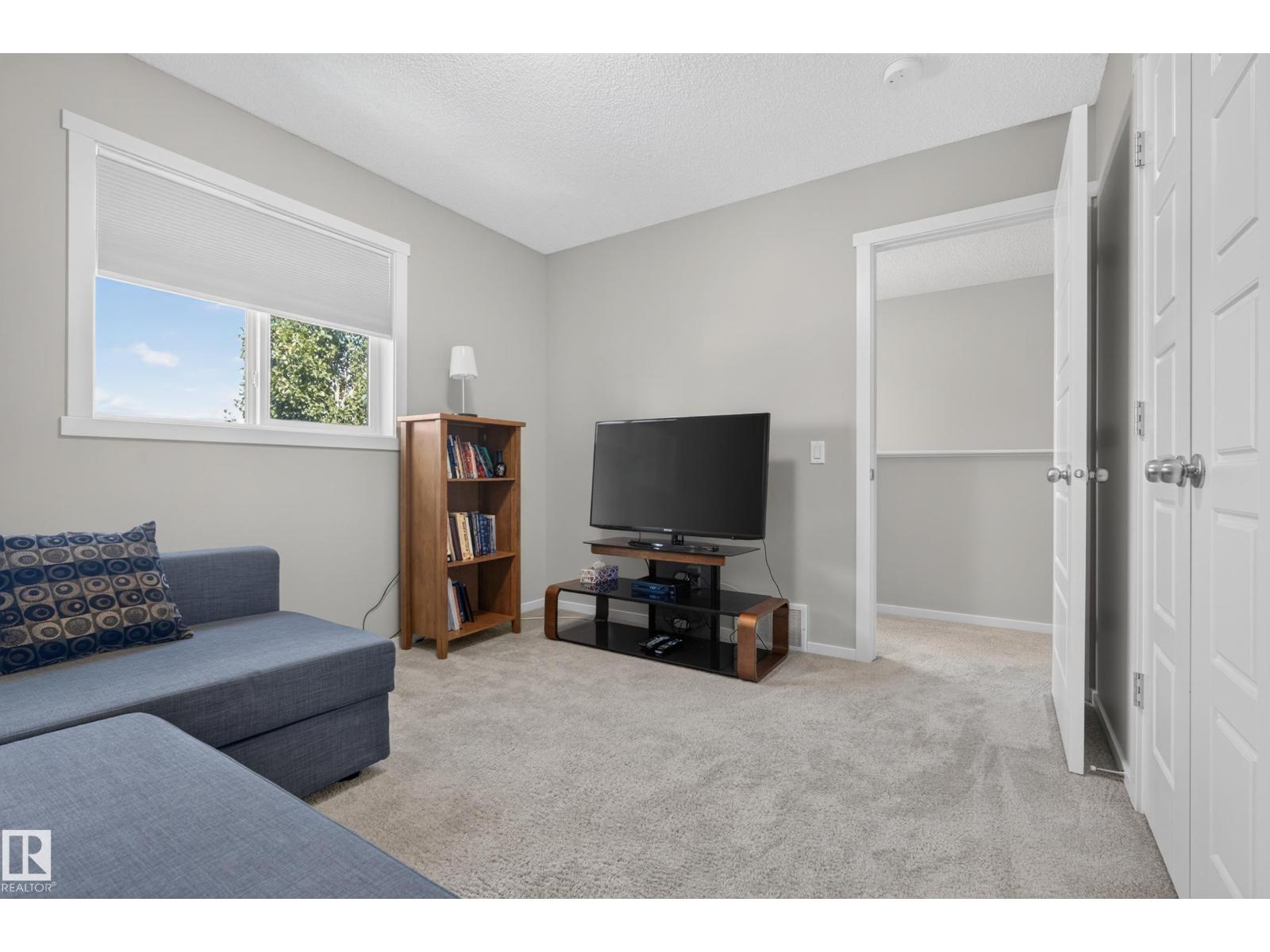 199 ABERDEEN CR — photo 36