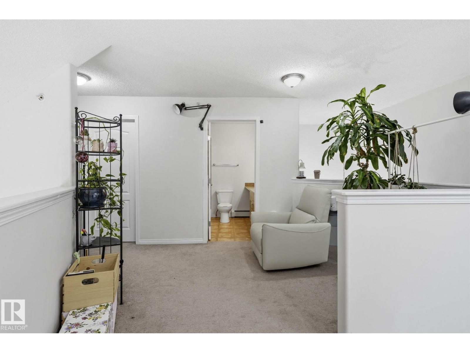 #426 3425 19 ST NW - 18