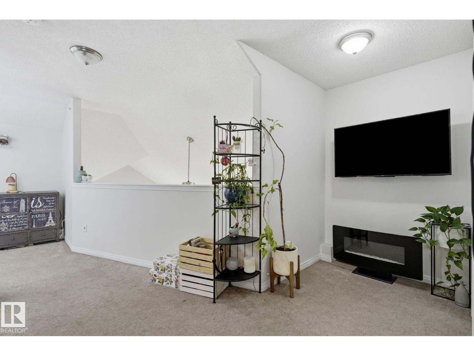 #426 3425 19 ST NW - 19