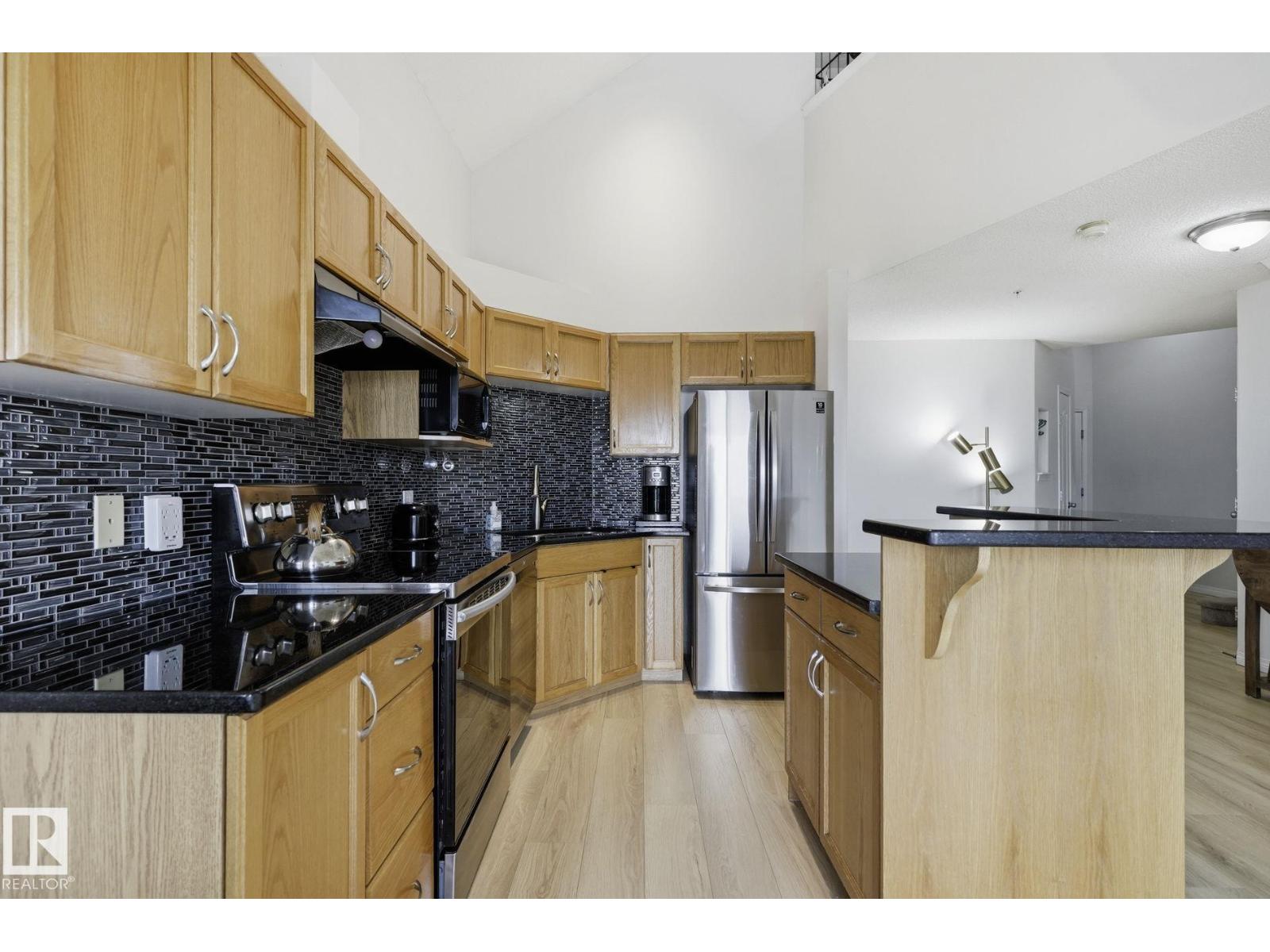 #426 3425 19 ST NW - 5