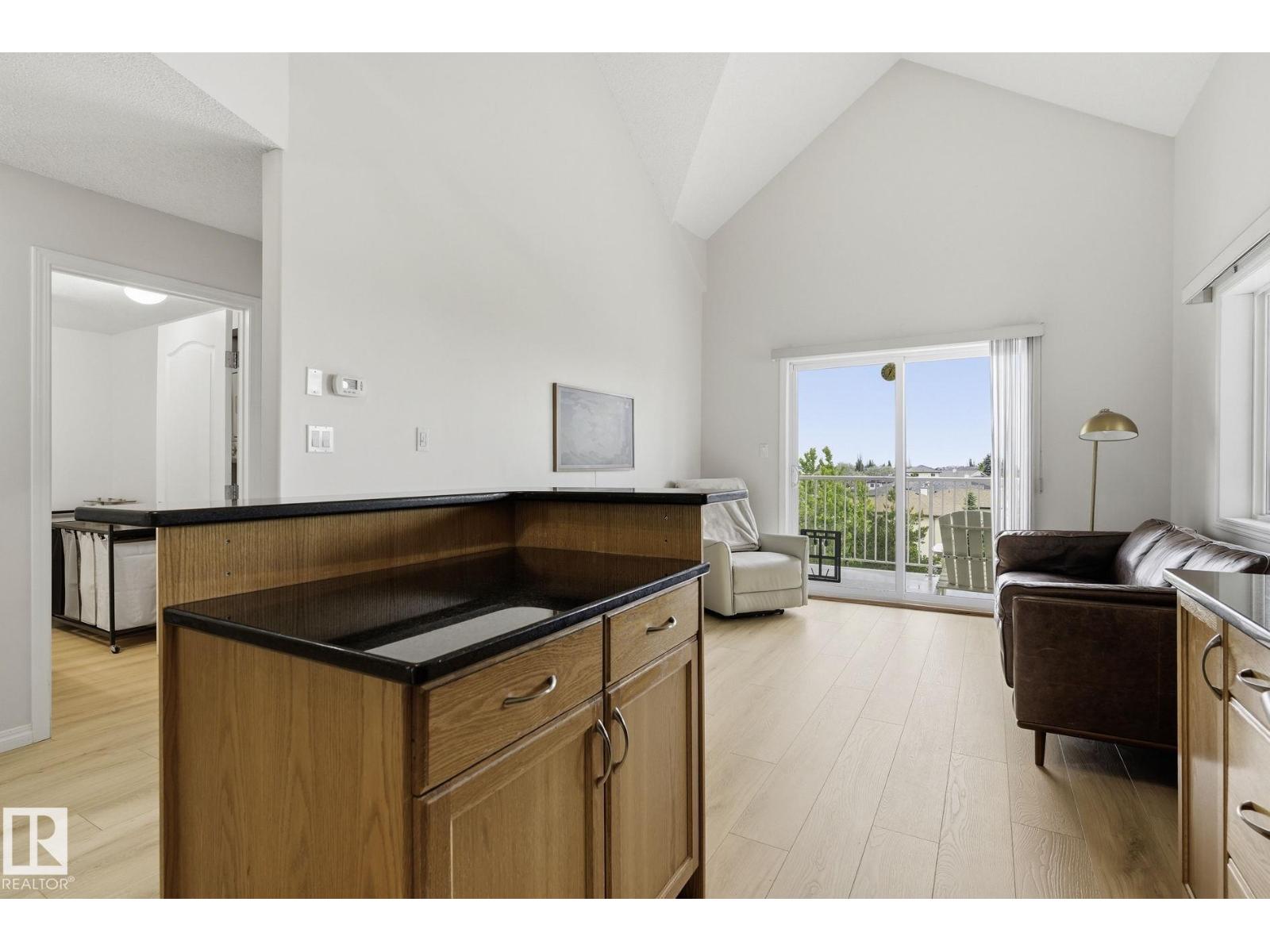 #426 3425 19 ST NW - 7