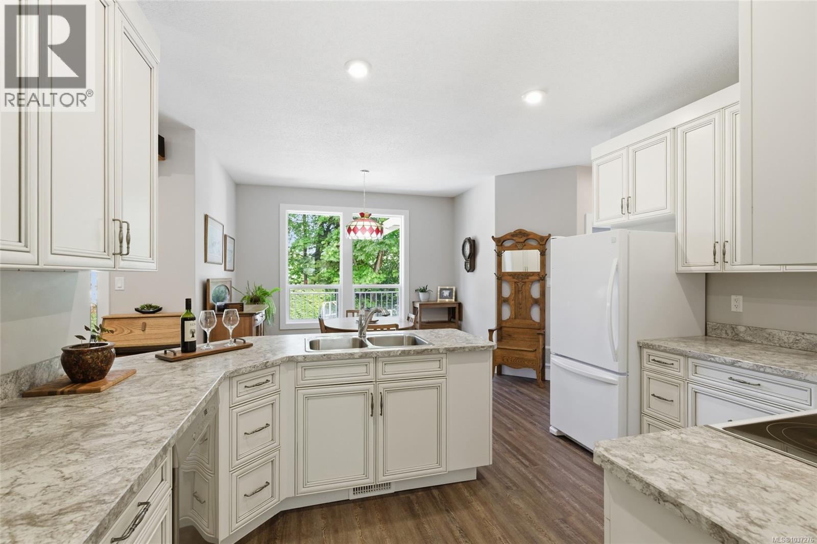 3831 Creekside Dr - 24