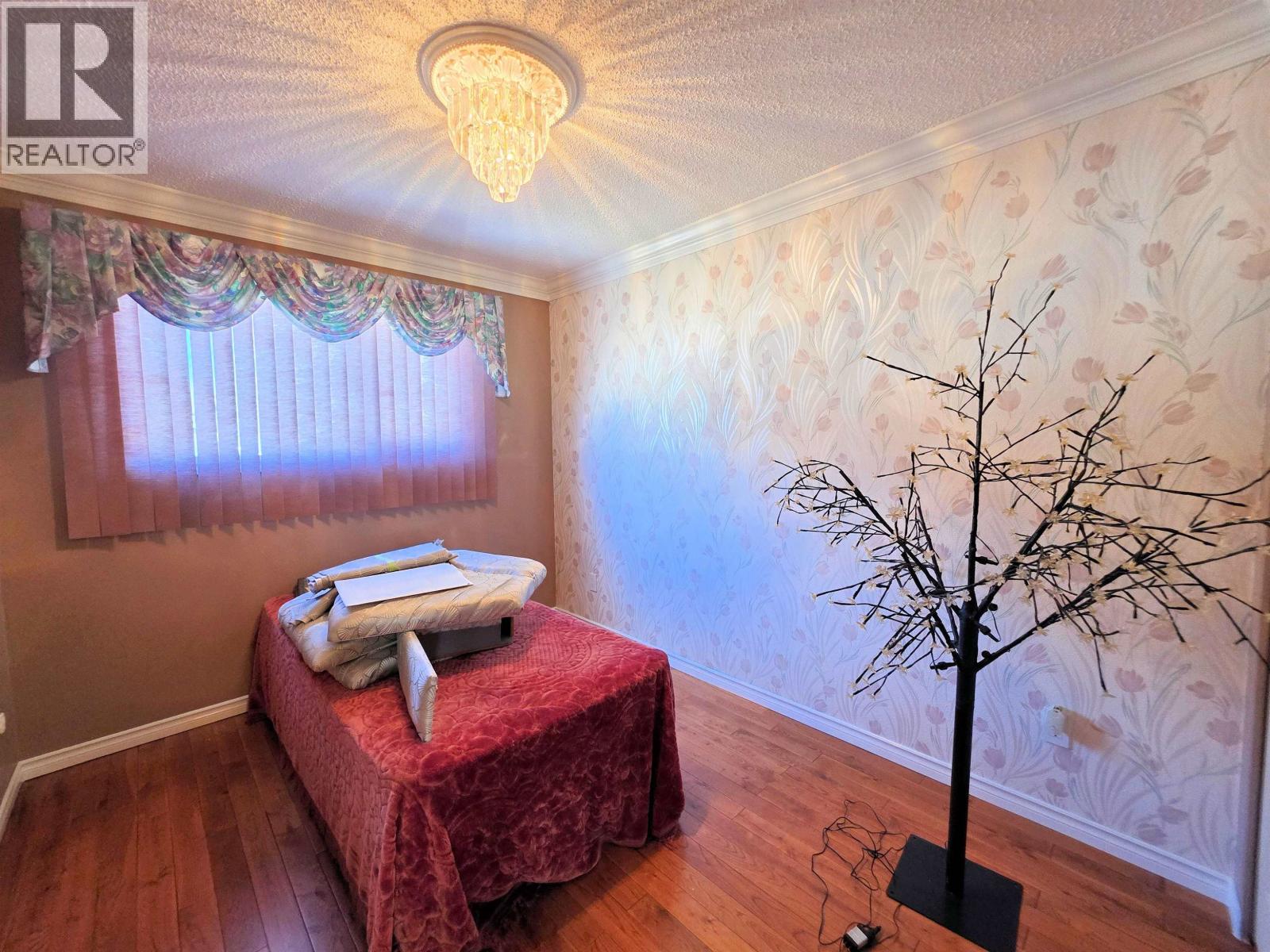 Photo 13 of 30 — 1191 MCGOWAN DRIVE · Prince George, BC