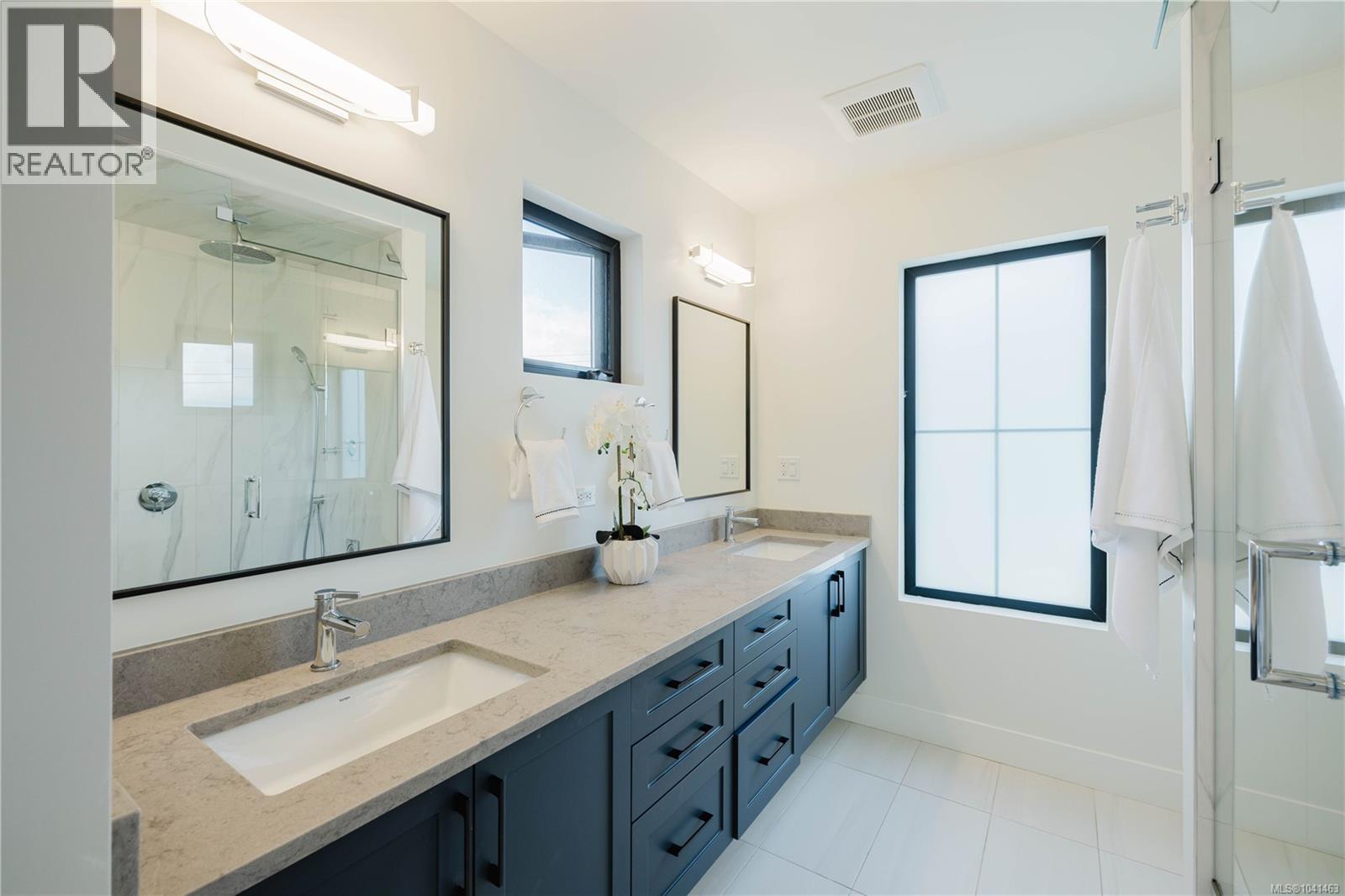 63 Boyd St - 31
