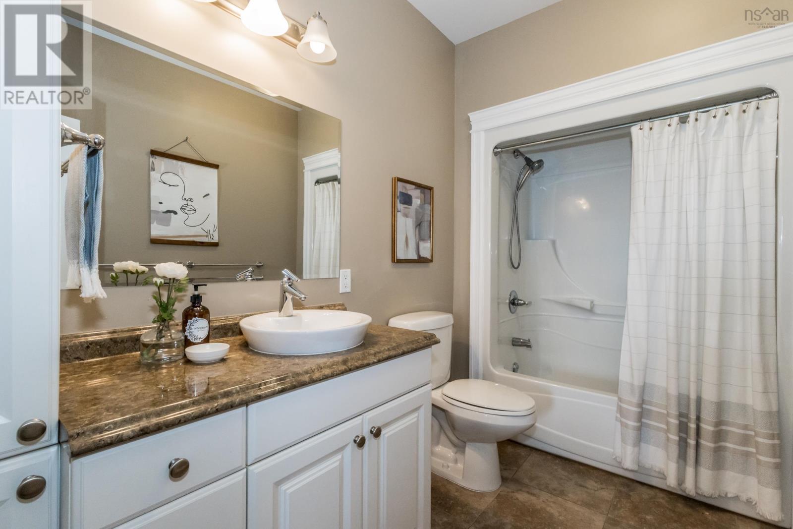 #313 24 Harbourside Drive - 22