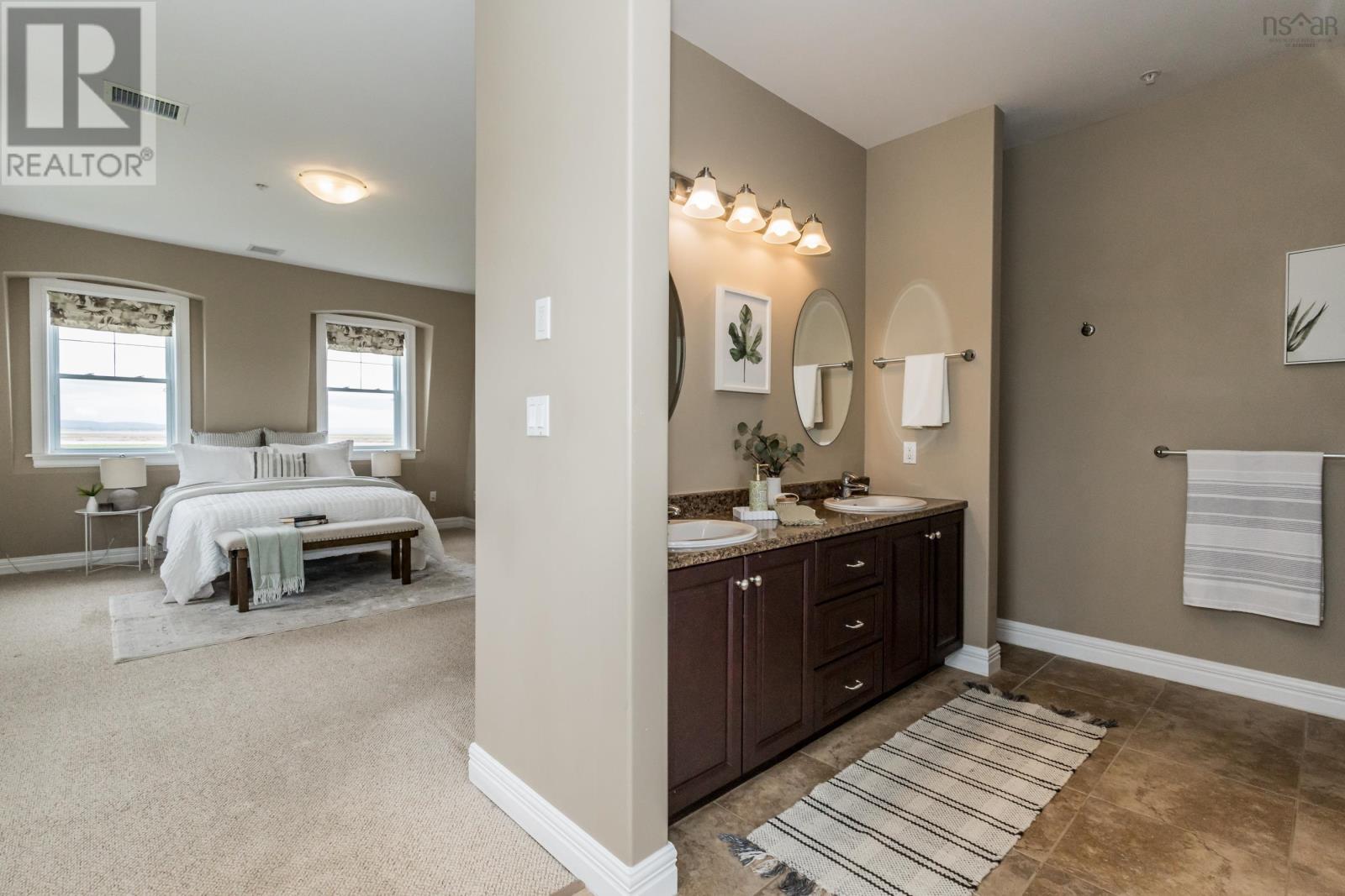 #313 24 Harbourside Drive - 31