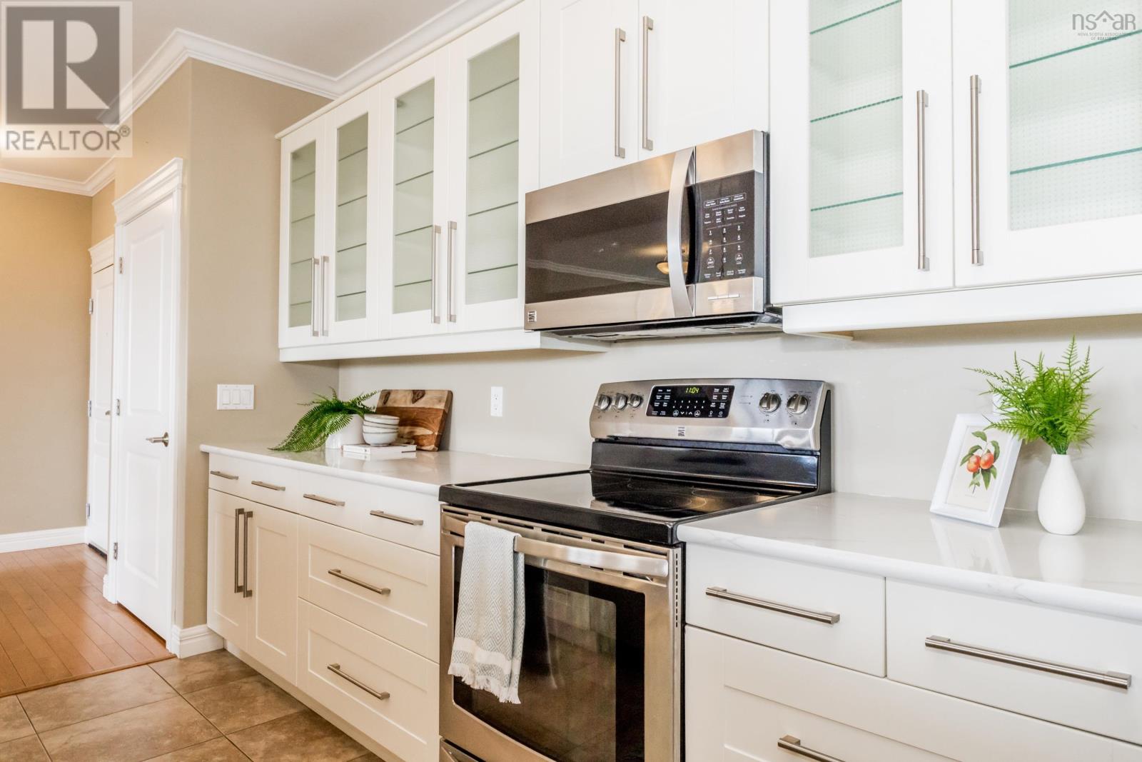 #313 24 Harbourside Drive - 6
