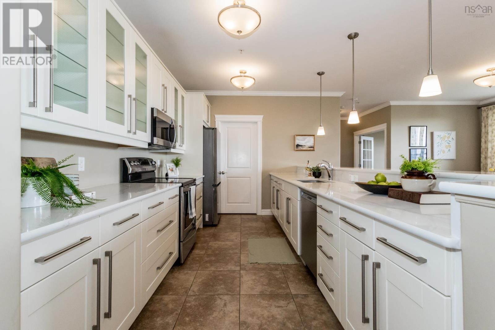 #313 24 Harbourside Drive - 7