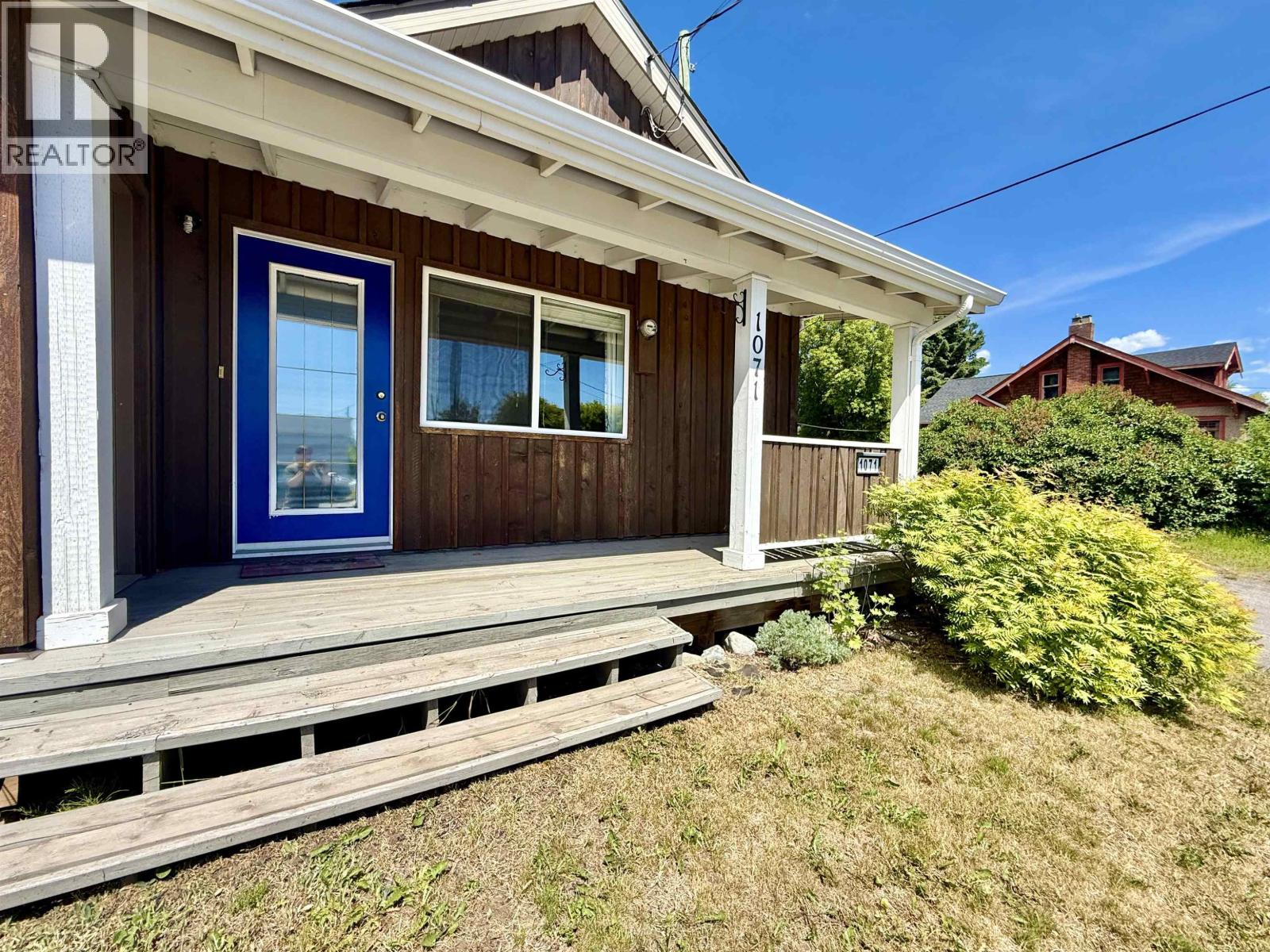 1071 QUEEN STREET - 2