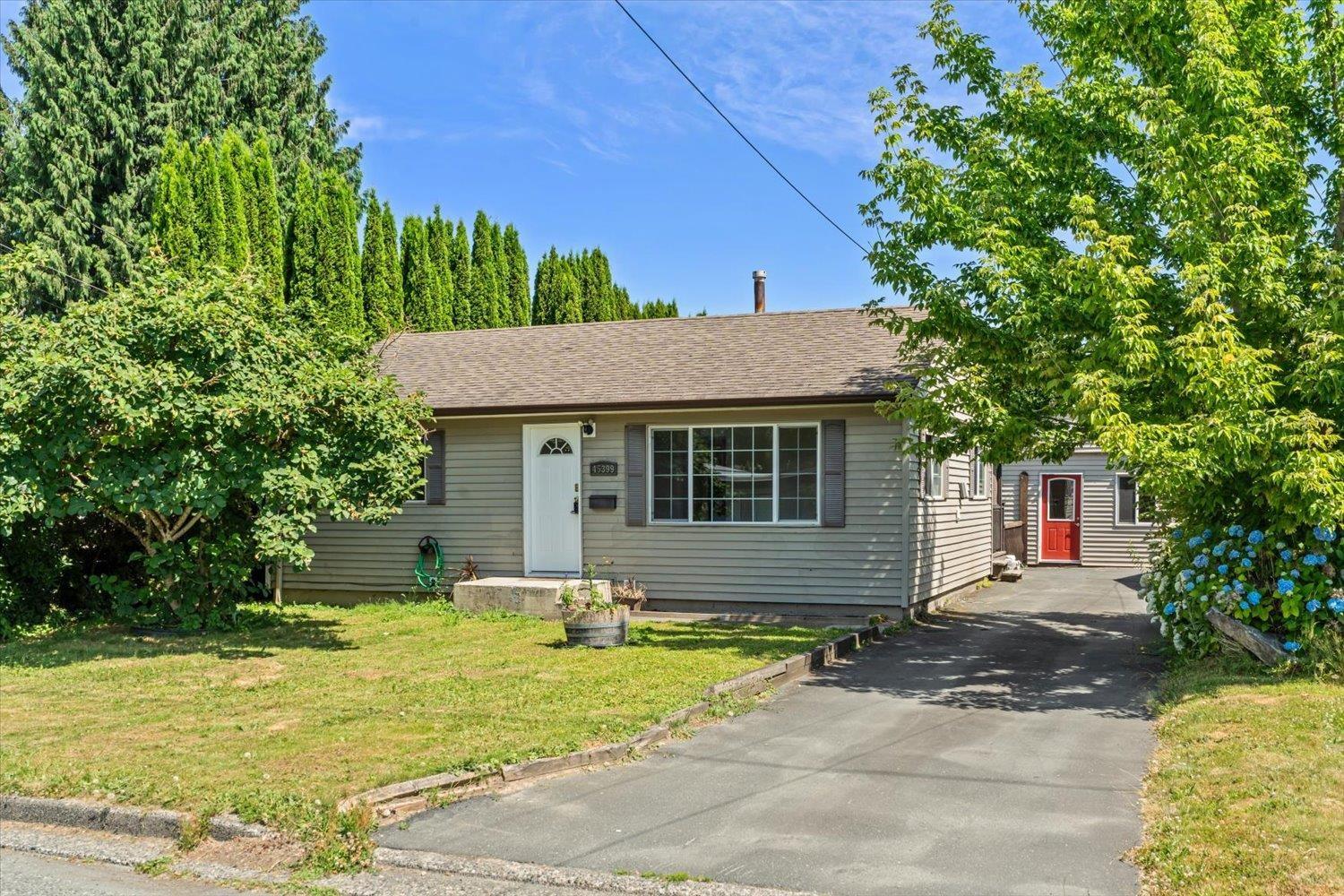 45399 WELLINGTON AVENUE, Chilliwack Proper West