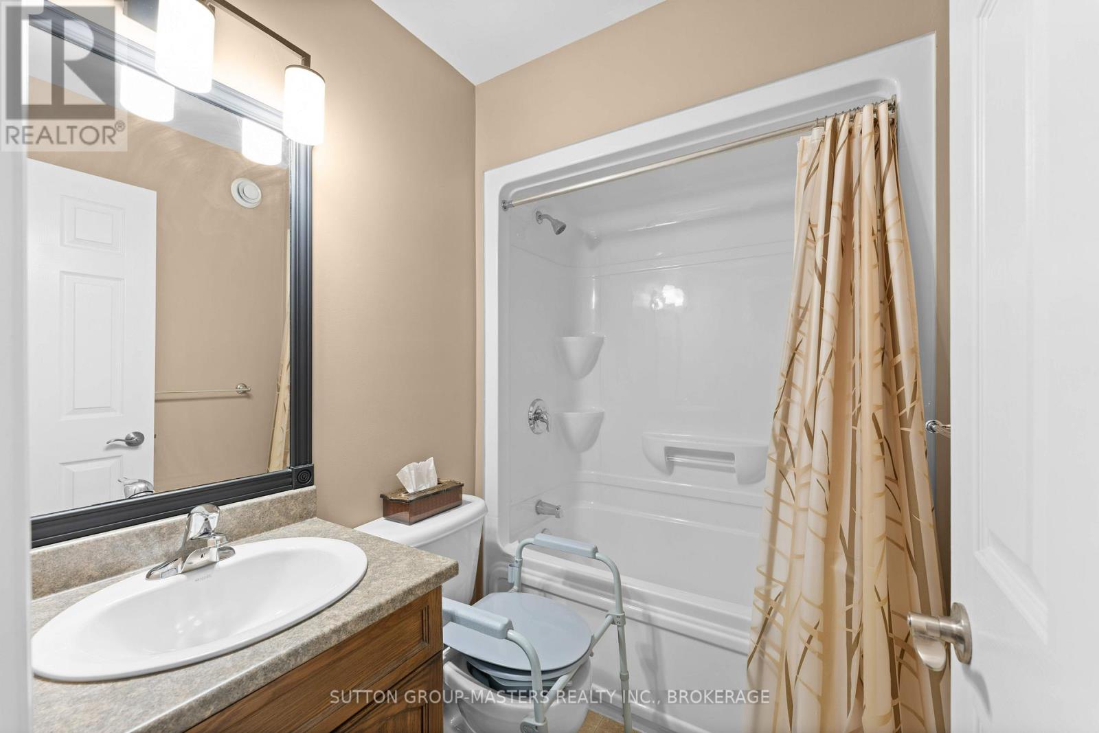 186 KILDARE AVENUE - 21