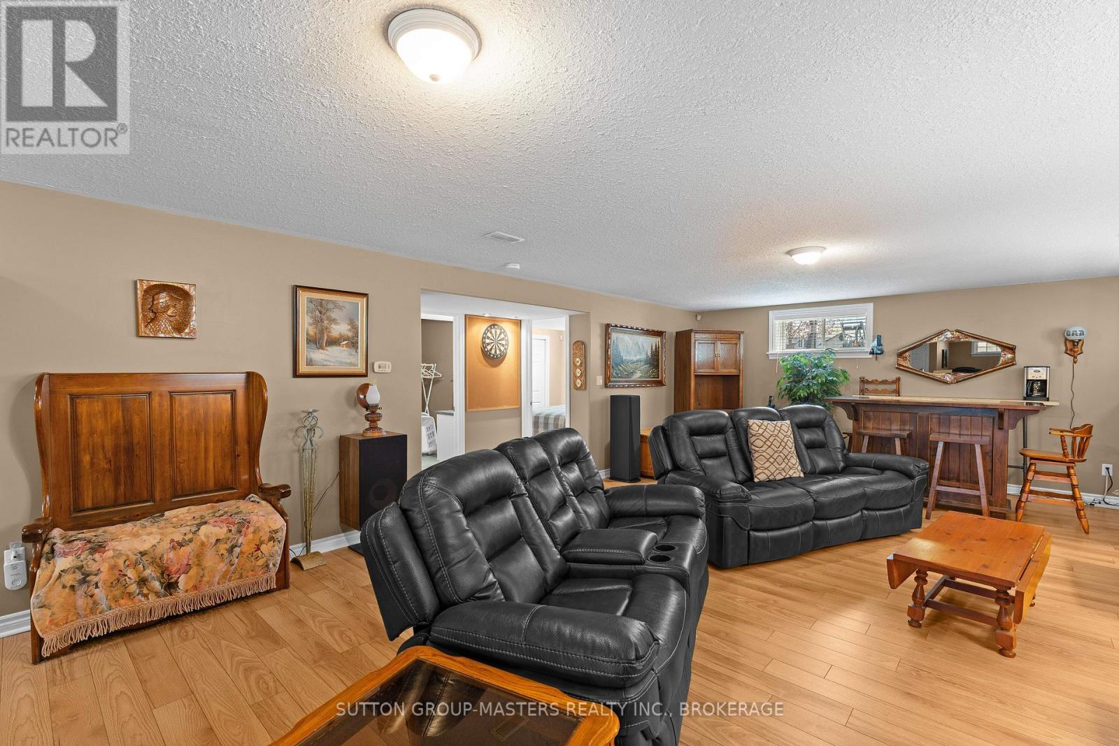 186 KILDARE AVENUE - 24