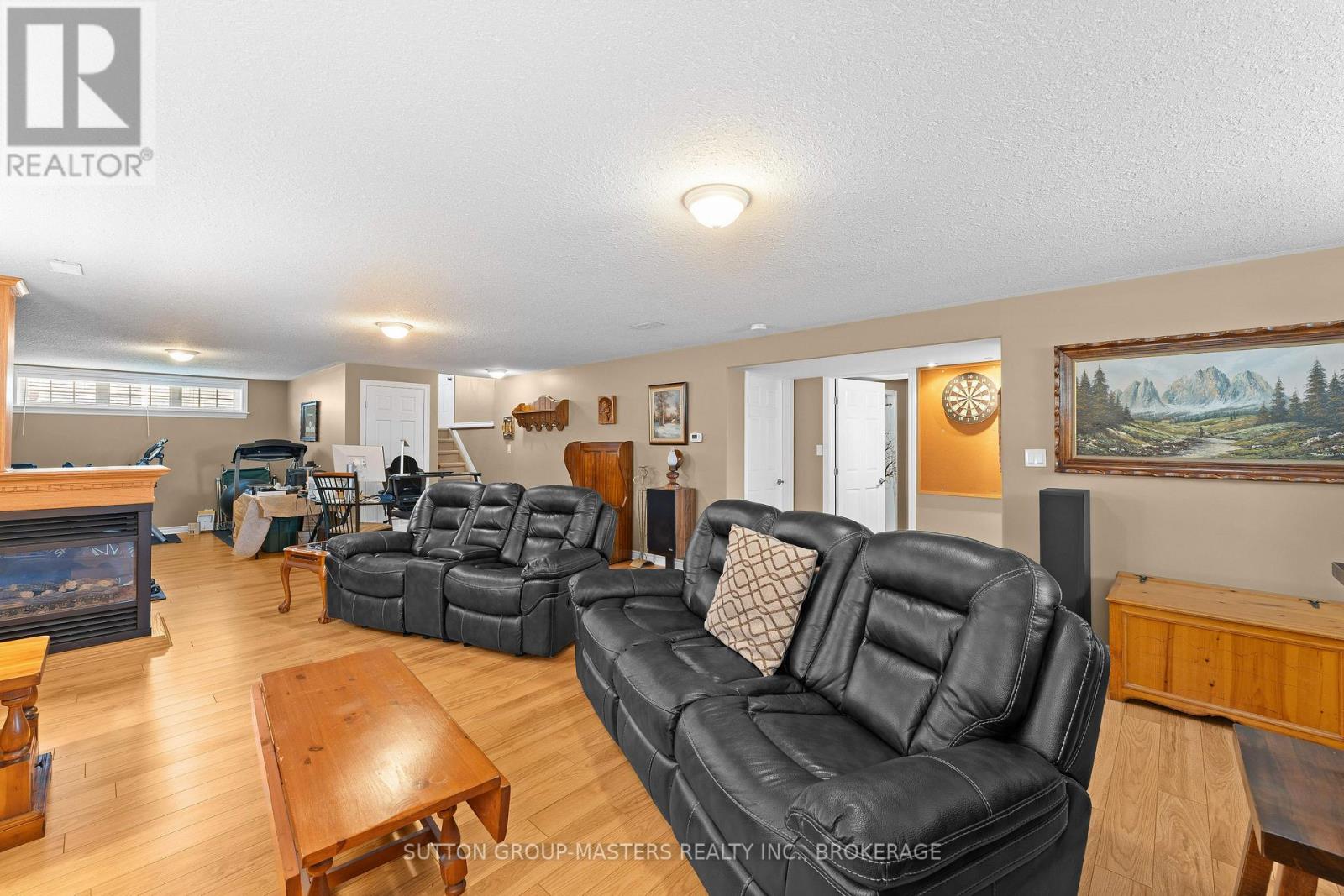 186 KILDARE AVENUE - 26