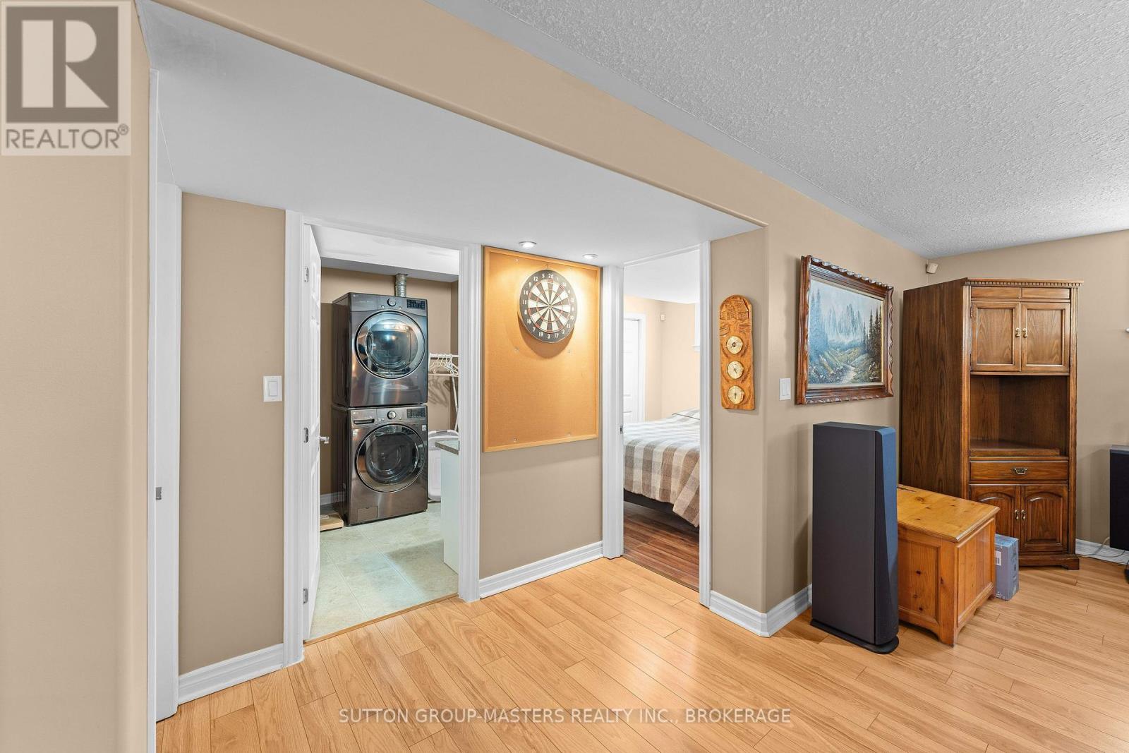 186 KILDARE AVENUE - 27