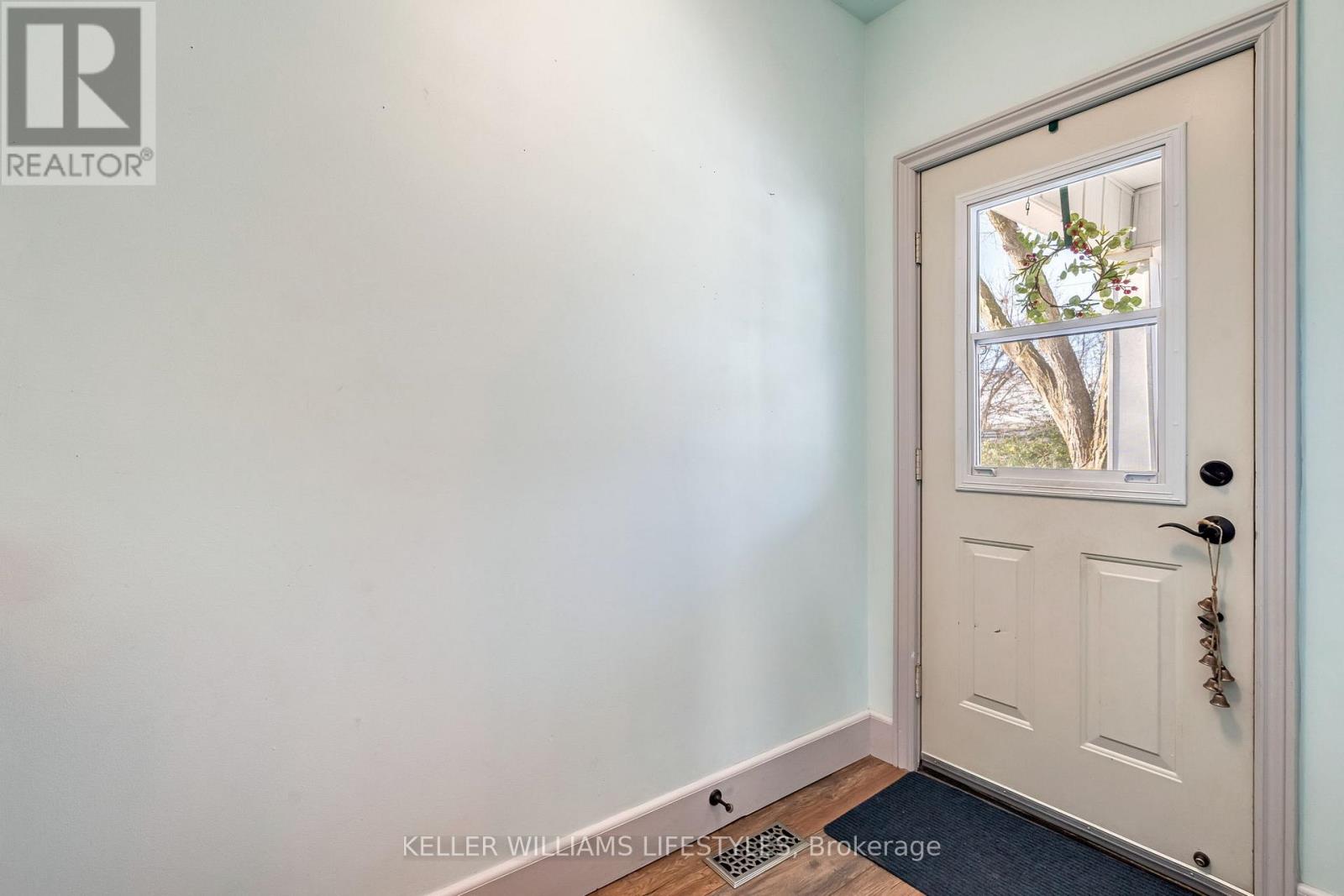 616 GLASGOW STREET - 5