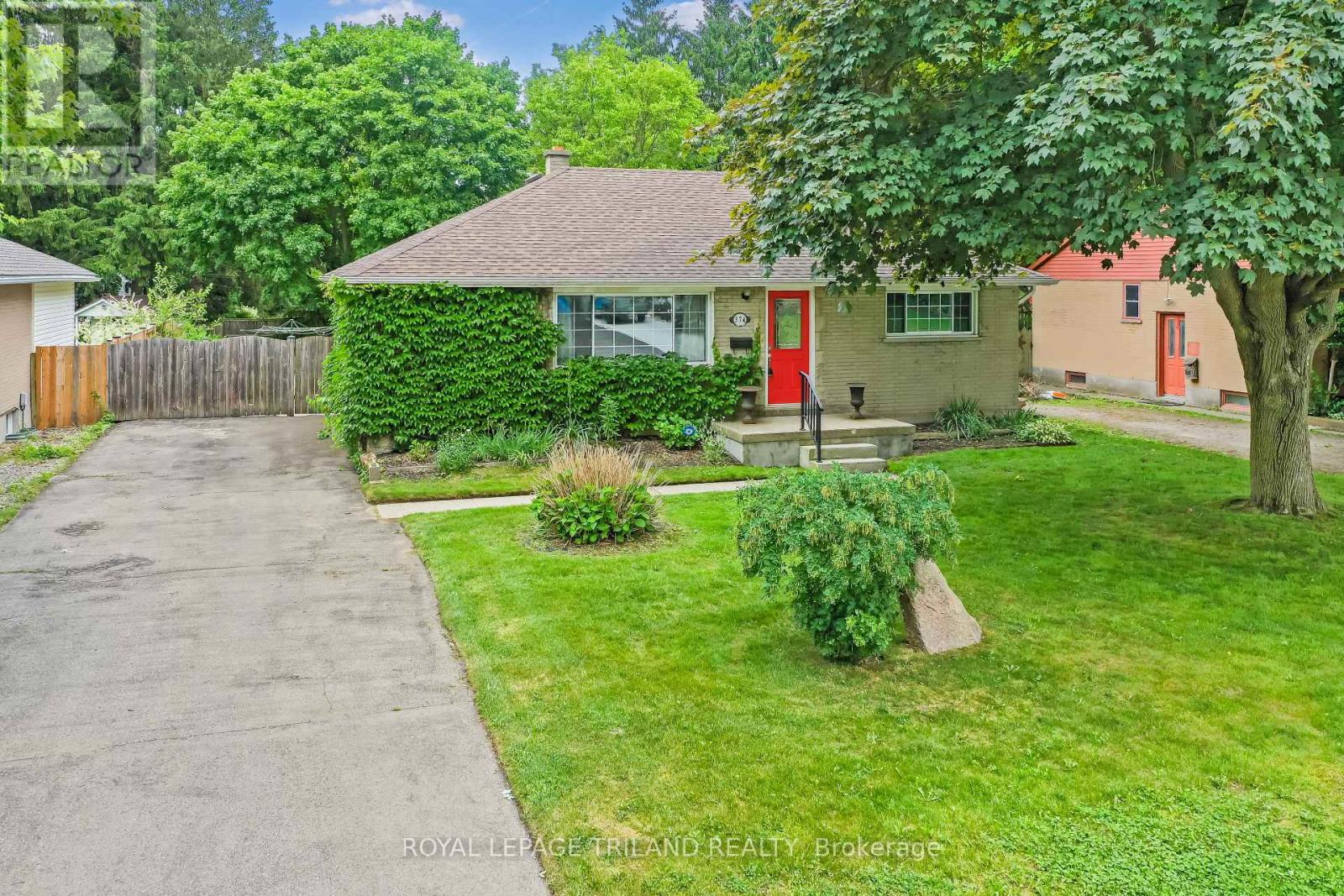 374 GRIFFITH STREET - 1