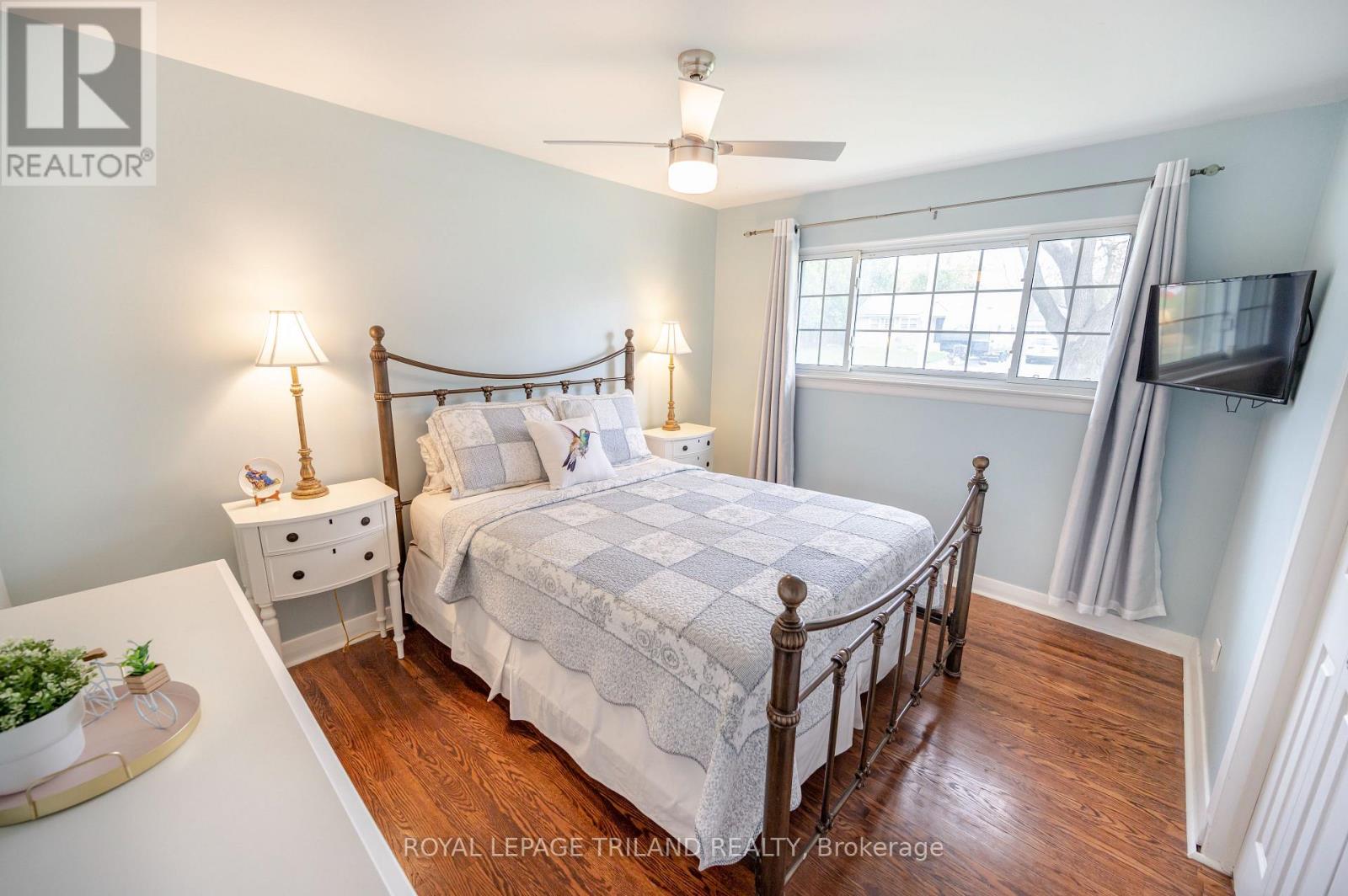 374 GRIFFITH STREET - 14