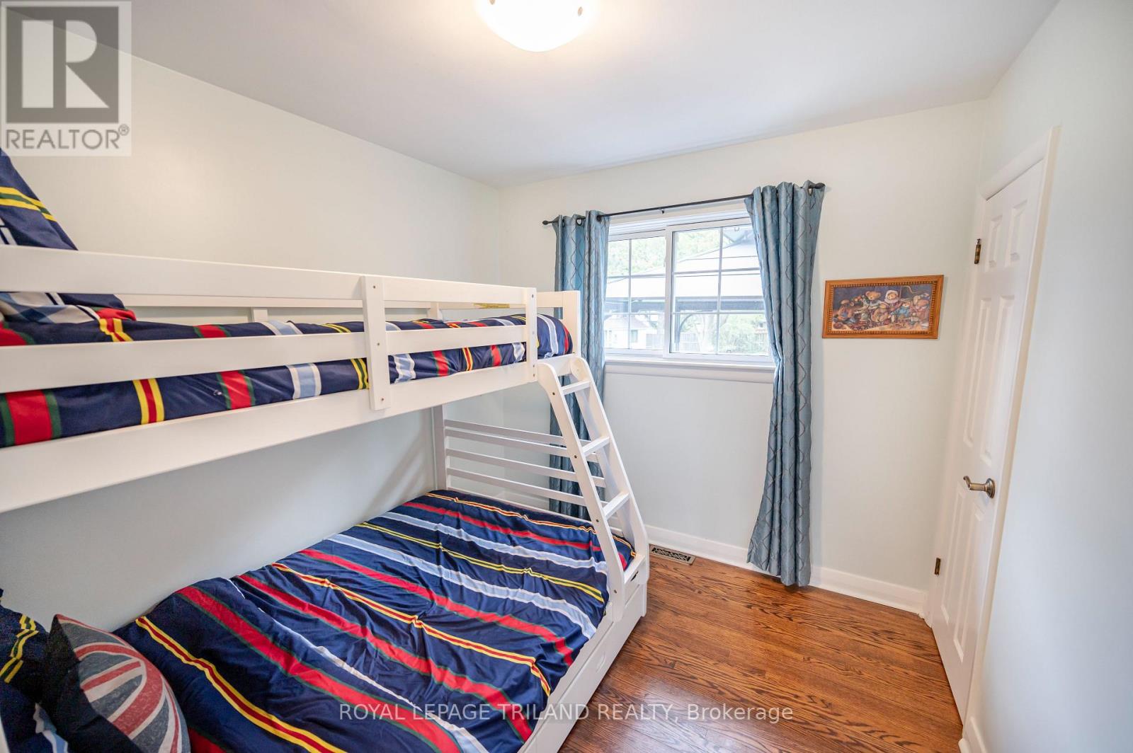 374 GRIFFITH STREET - 16