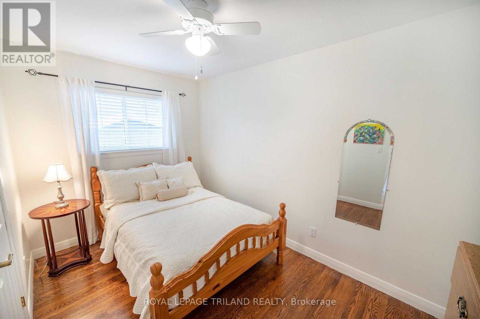 374 GRIFFITH STREET - 17