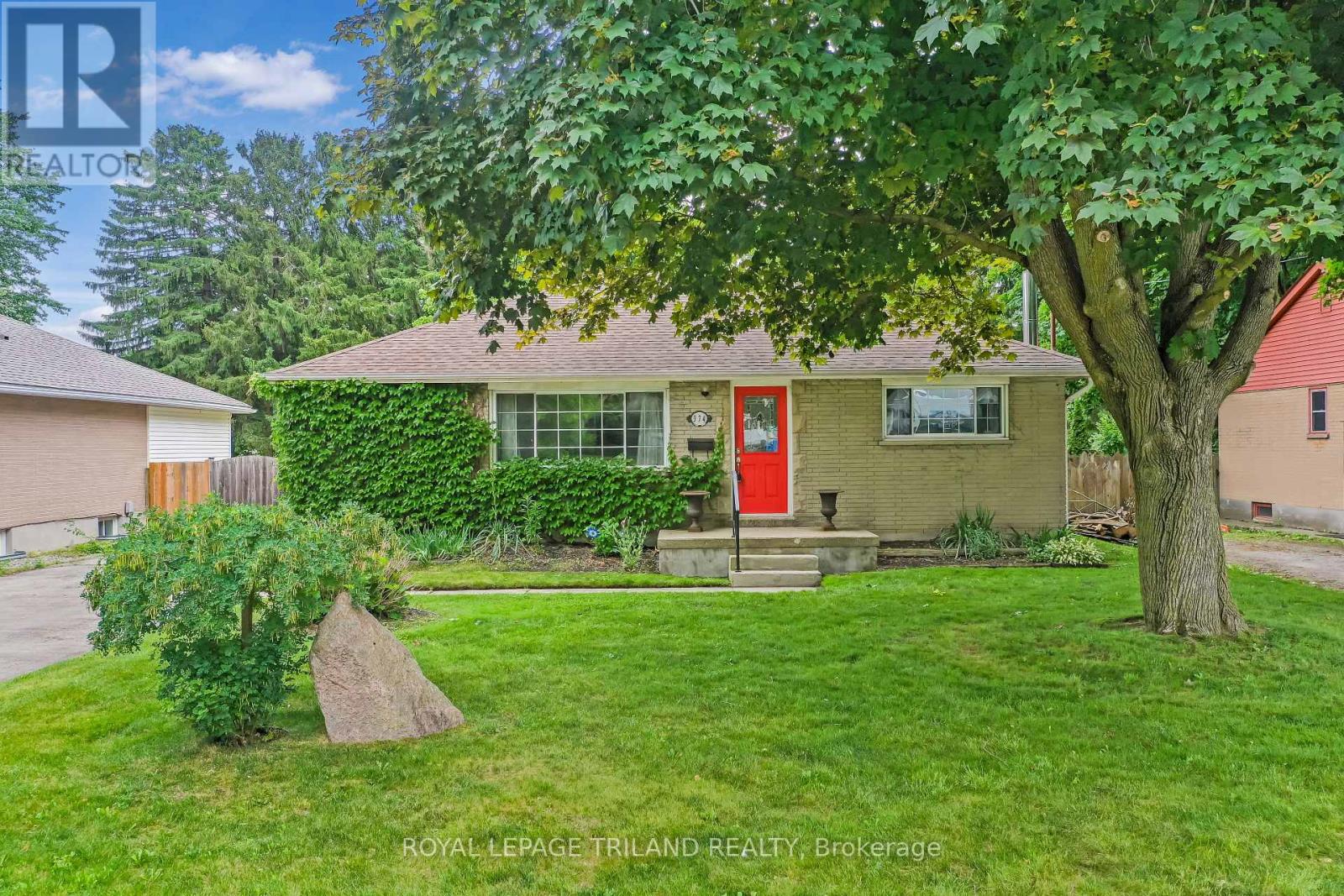 374 GRIFFITH STREET - 2