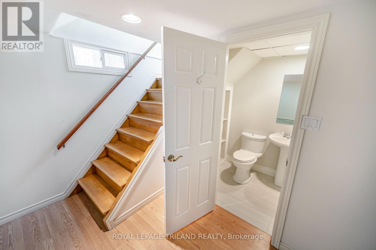 374 GRIFFITH STREET - 20