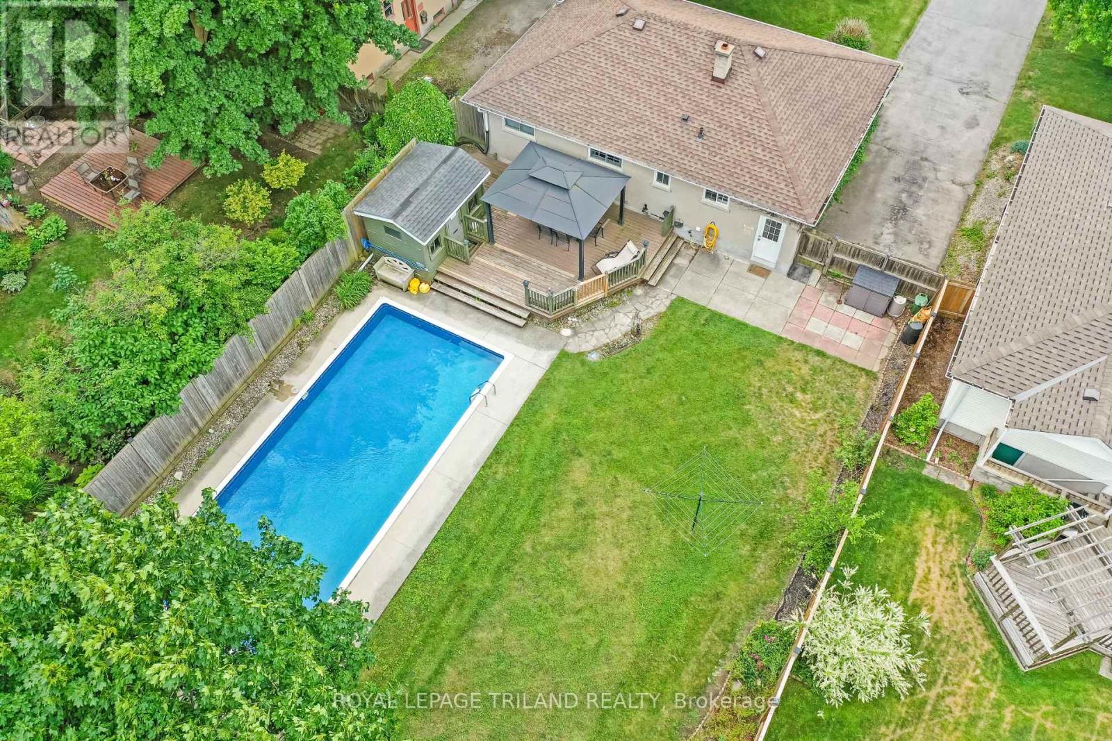 374 GRIFFITH STREET - 30