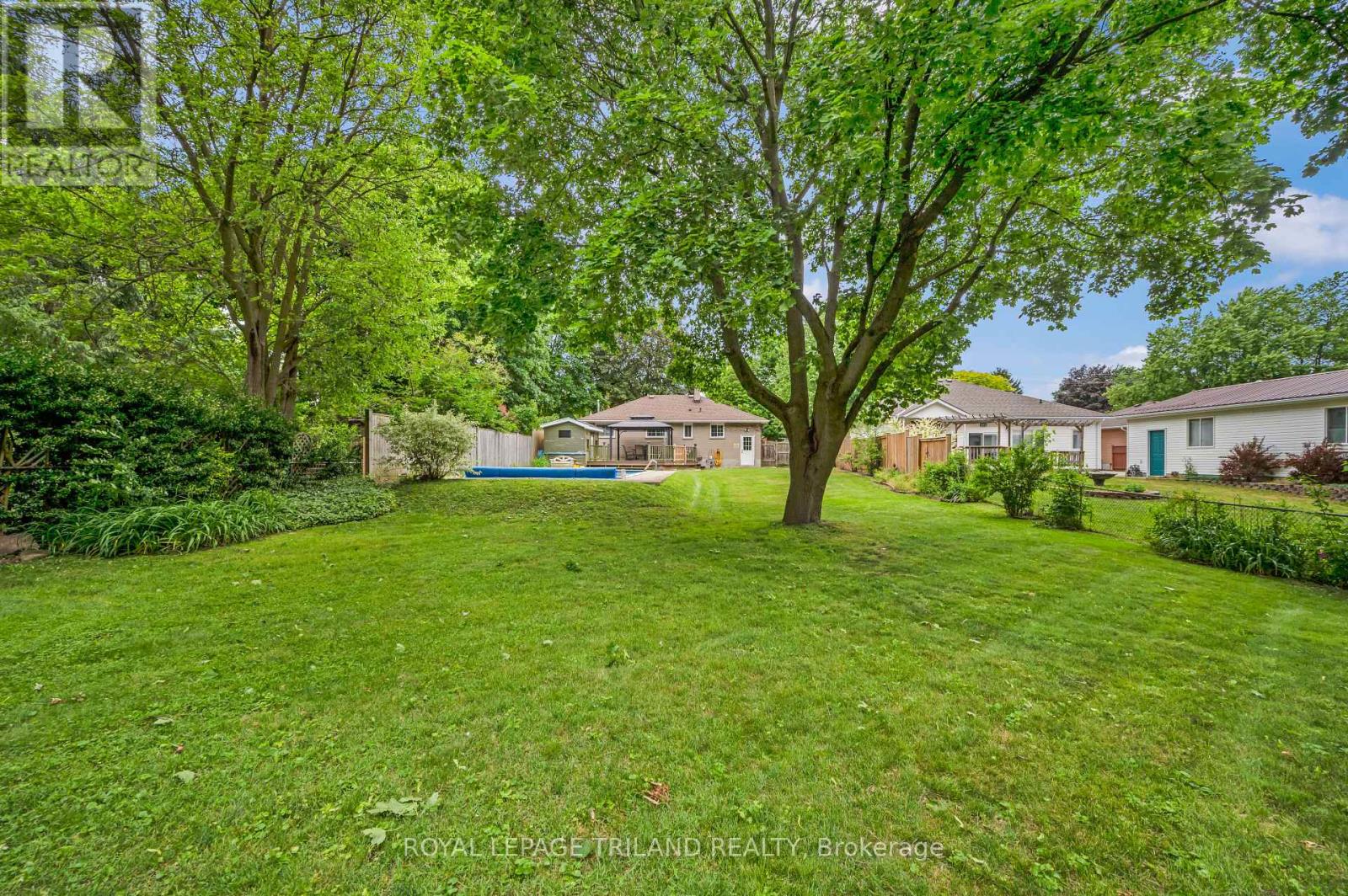 374 GRIFFITH STREET - 31